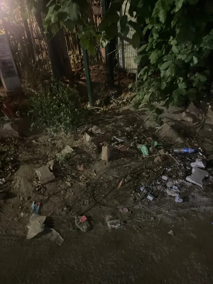 illegal dumping in Sushant Lok Phase I