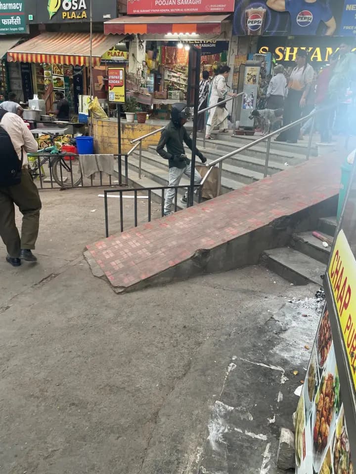 unsafe construction in Sushant Lok Phase I
