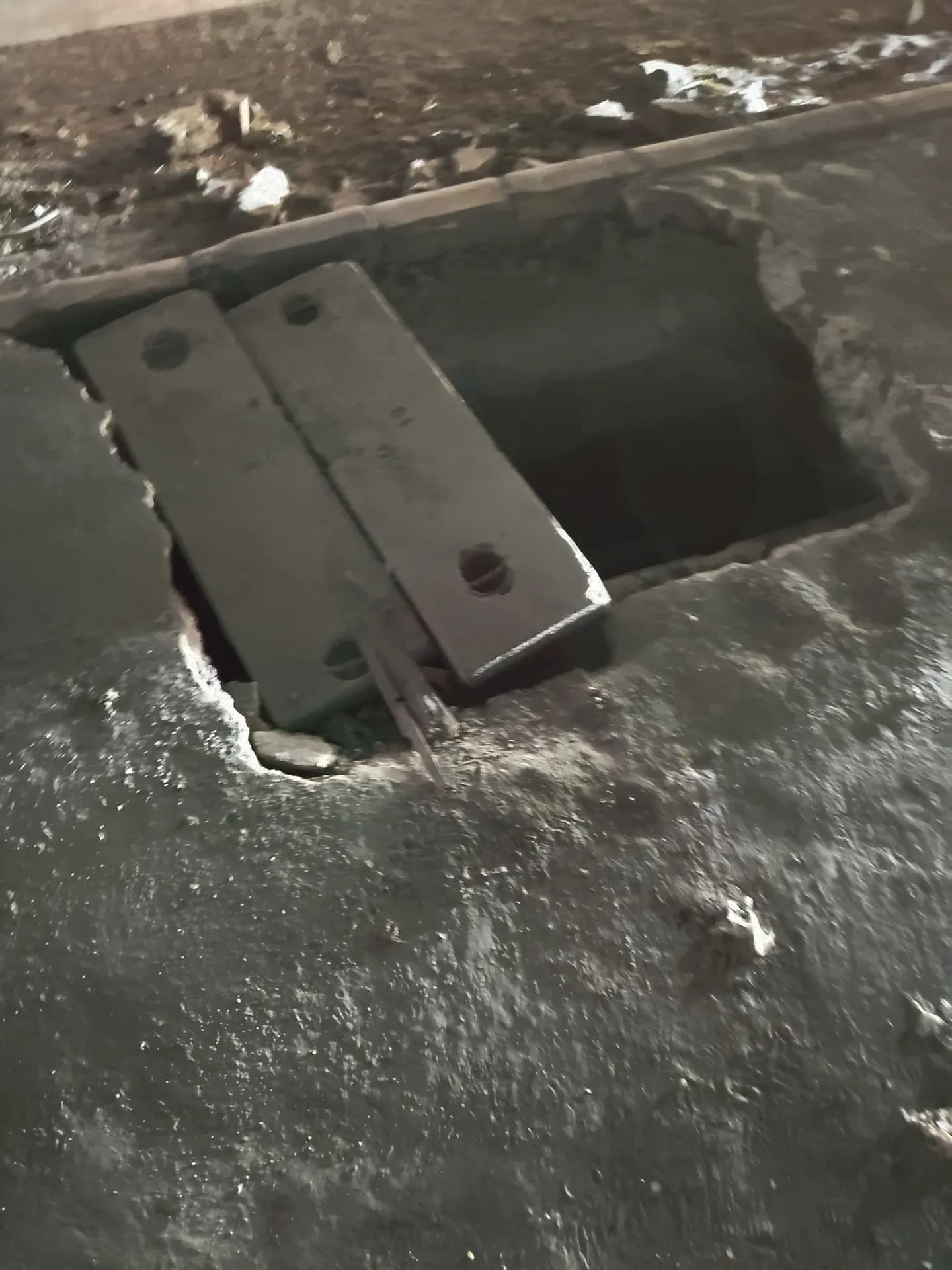 open manhole in Greenwood City